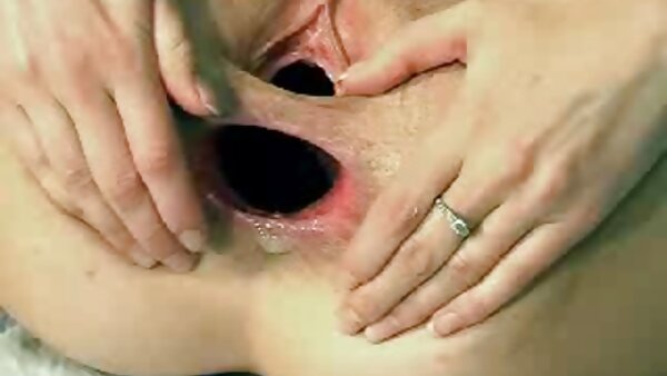 Ein massiver aggressiver xxx sexfilme Schwanz tobt im gedehnten Analloch von Kat Monroe