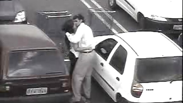 Verwöhnte Tussi mit haariger Möse brutal free sex filme in Seitenlage entbeint