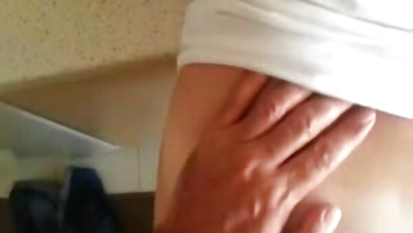 Blonde Shemale-Schlampe wird von zwei porn filme free geilen Kerlen in den Schwanz gepumpt