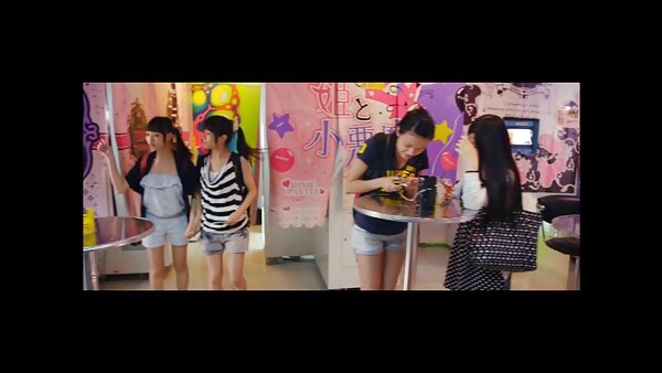 Dunkelhaariger Typ lutscht Shemales xxx pornohirsch Schwanz und wird hart gefickt